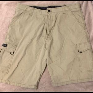 Wrangler khaki shorts